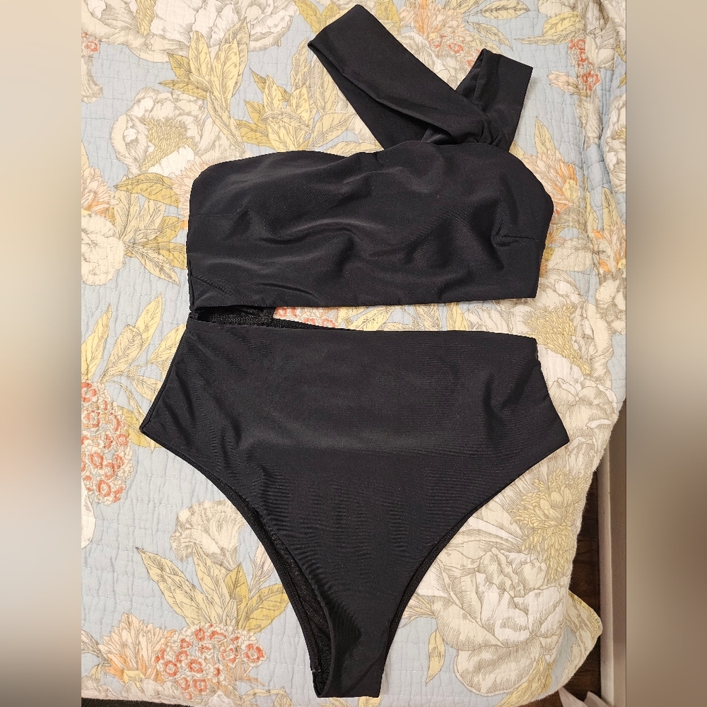 Black Swimsuit by Shein Sz 6